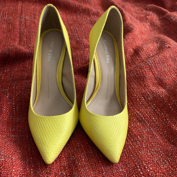 Gianni Bini Shoes - Yellow 4” Gianni Bini Stilettos